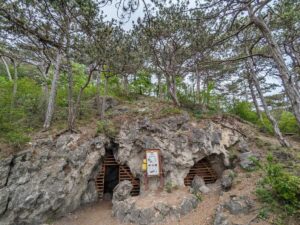 Einödhöhle