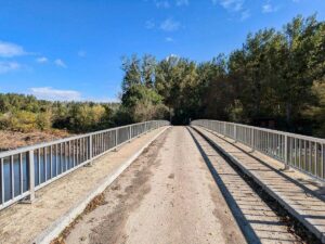 Zaineth Brücke über die Schwechat